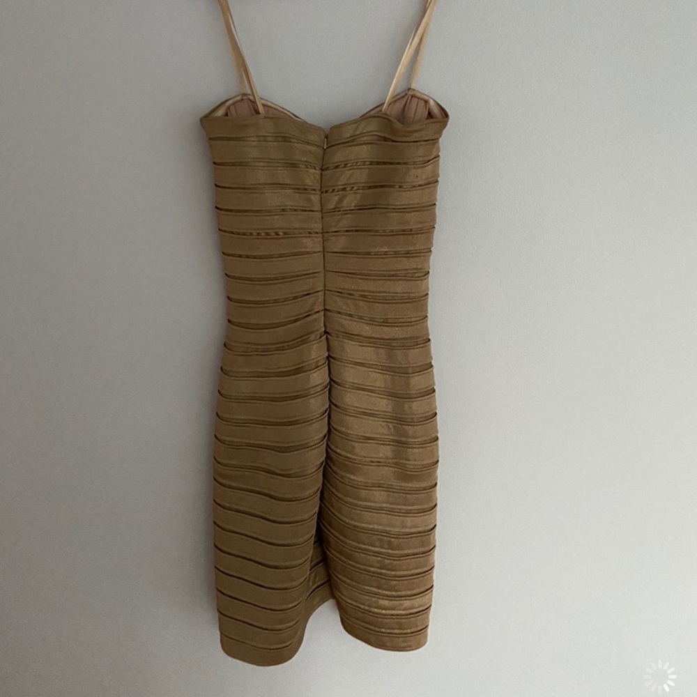 BCBGMAXAZRIA Gold bandeau dress - Picture 4 of 5